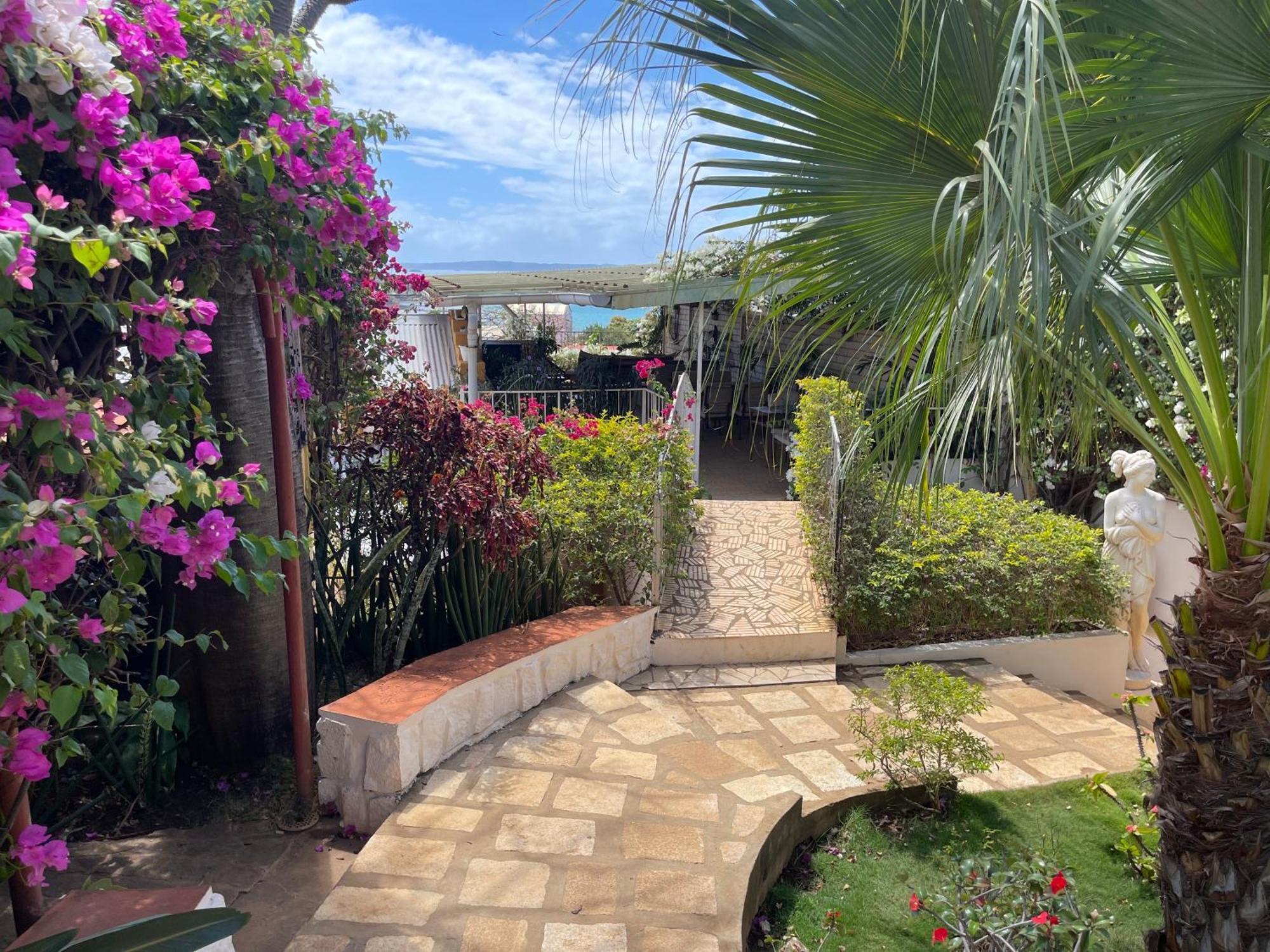 Le Jardin Exotique Hotel Antsiranana Exterior foto